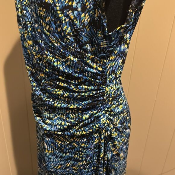 Jones Studio faux wrap bodice drawstring ruched side V neckline cap sleeve midi - Picture 4 of 6